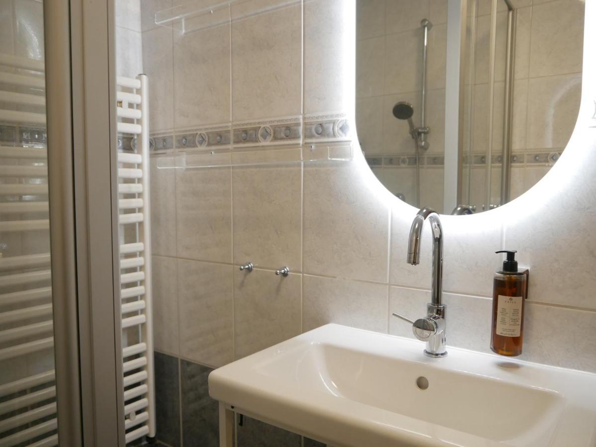 Zentrales Altstadt - Apartment In Lueneburg Mit Terrasse & Parkplatz מראה חיצוני תמונה